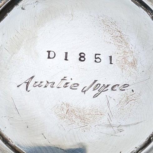 1947年 英国ヴィンテージ 純銀製マグカップ 149g James Dixon & Sons