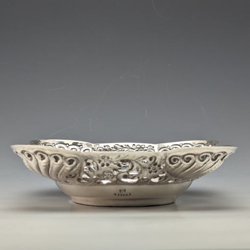 1893 British Antique Sterling Silver Finely Decorated Dish 154g Charles Boyton II