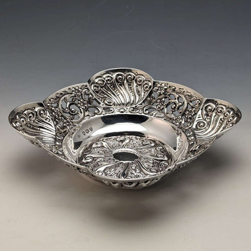 1893 British Antique Sterling Silver Finely Decorated Dish 154g Charles Boyton II