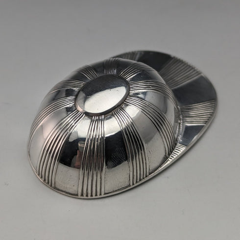 英国アンティーク シルバープレート製 ジョッキーキャップ型ティーキャディースプーン