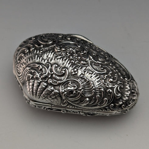 Early 20th Century Antique 830 Silver Finely Engraved Shell Box 21g