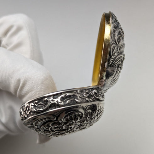 Early 20th Century Antique 830 Silver Finely Engraved Shell Box 21g