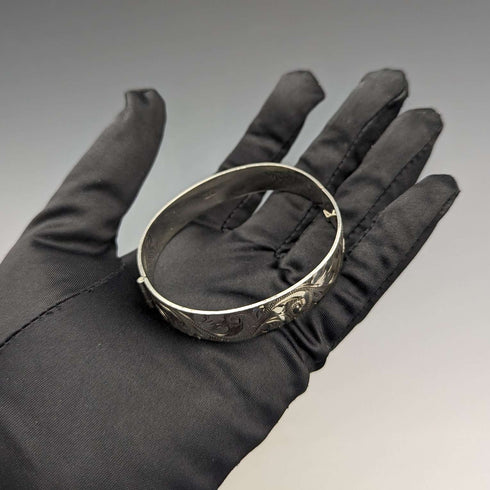 1975 British Vintage Sterling Silver Engraved Bracelet 26g Bracelon Ltd