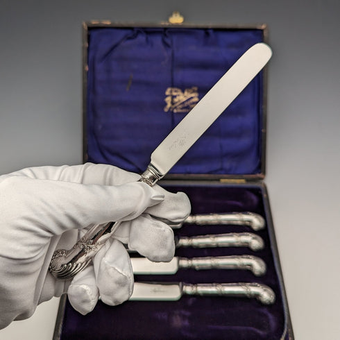1905 年英國古董純銀手柄茶刀 5 件套由 John Biggin 設計,附盒裝