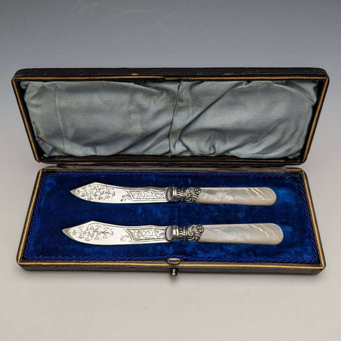 Late 19th Century British Antique White Pearl Handle Butter Knife Pair John Sanderson Case Included