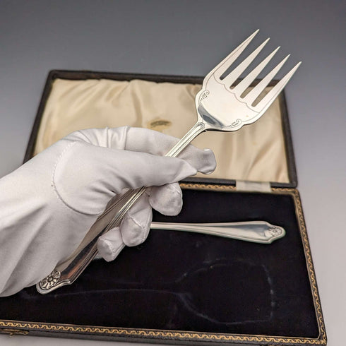 Circa 1915 British Antique Silver Plated Serving Cutlery Pair George Cutts & Sons