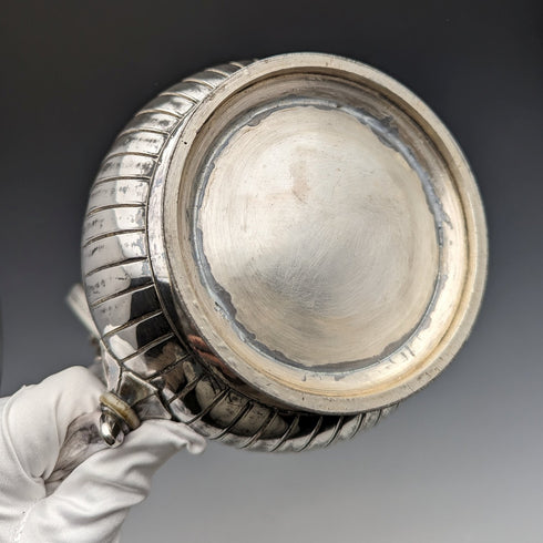 1880年頃 英国アンティーク シルバープレート製 ティーポット