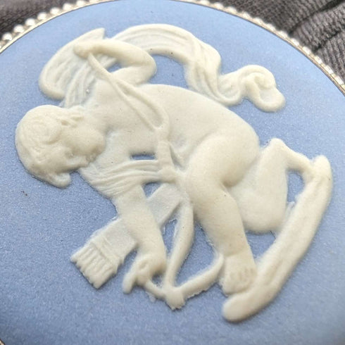 British Vintage Wedgwood Sterling Silver & Jasperware Round Brooch