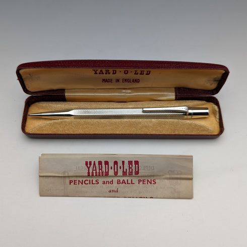 1964年 英国ヴィンテージ ヤード・オ・レッド 純銀製 ヘキサゴン推進式ペンシル ケース入
