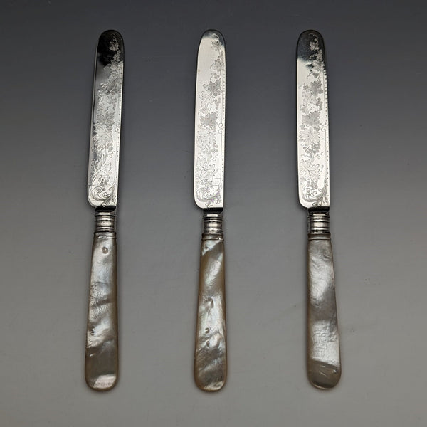 1880年 英国アンティーク 彫刻白蝶貝ハンドル デザートナイフx3 Stokes & Ireland
