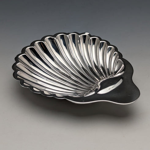 1902年 英国アンティーク 純銀製 シェル型ディッシュ 90g Arthur Fenwick
