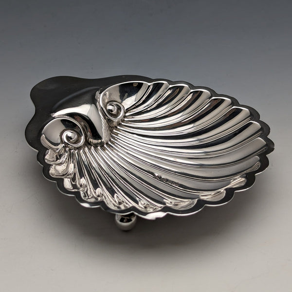 1902 British Antique Sterling Silver Shell Dish 90g Arthur Fenwick