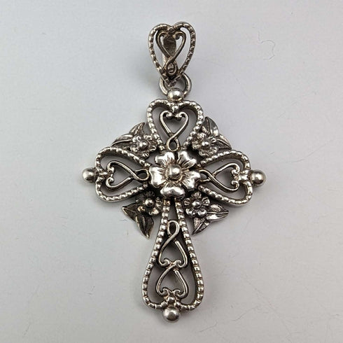 Circa 1930 British Vintage Sterling Silver Floral Decor Cross Pendant Boorman & Son