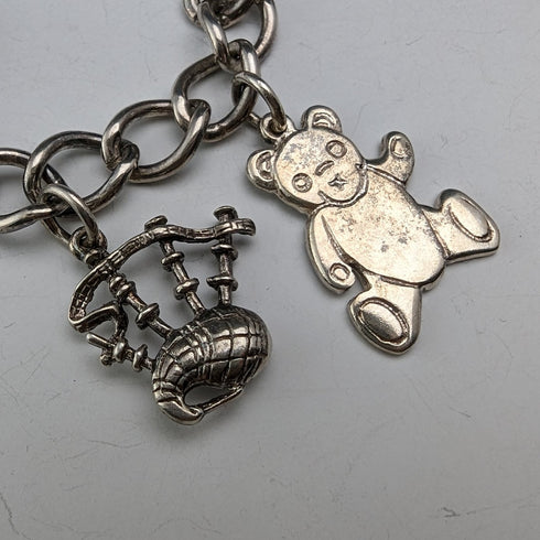 1970年代 英国ヴィンテージ 純銀製 チャームブレスレット 26g
