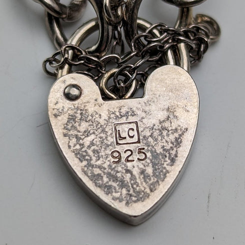 1970年代 英国ヴィンテージ 純銀製 チャームブレスレット 26g