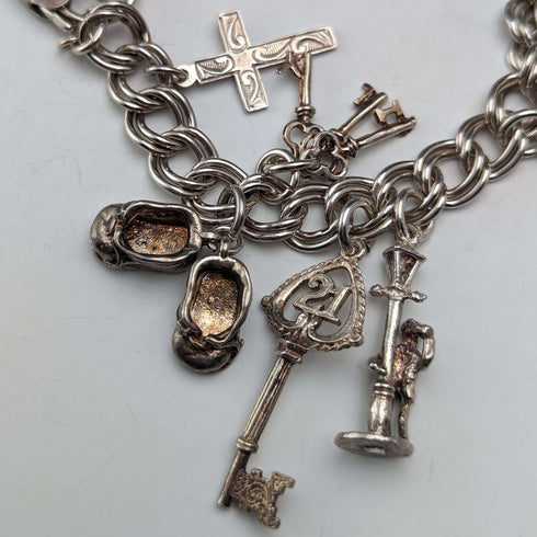 1976 British Vintage Sterling Silver Charm Bracelet 46g