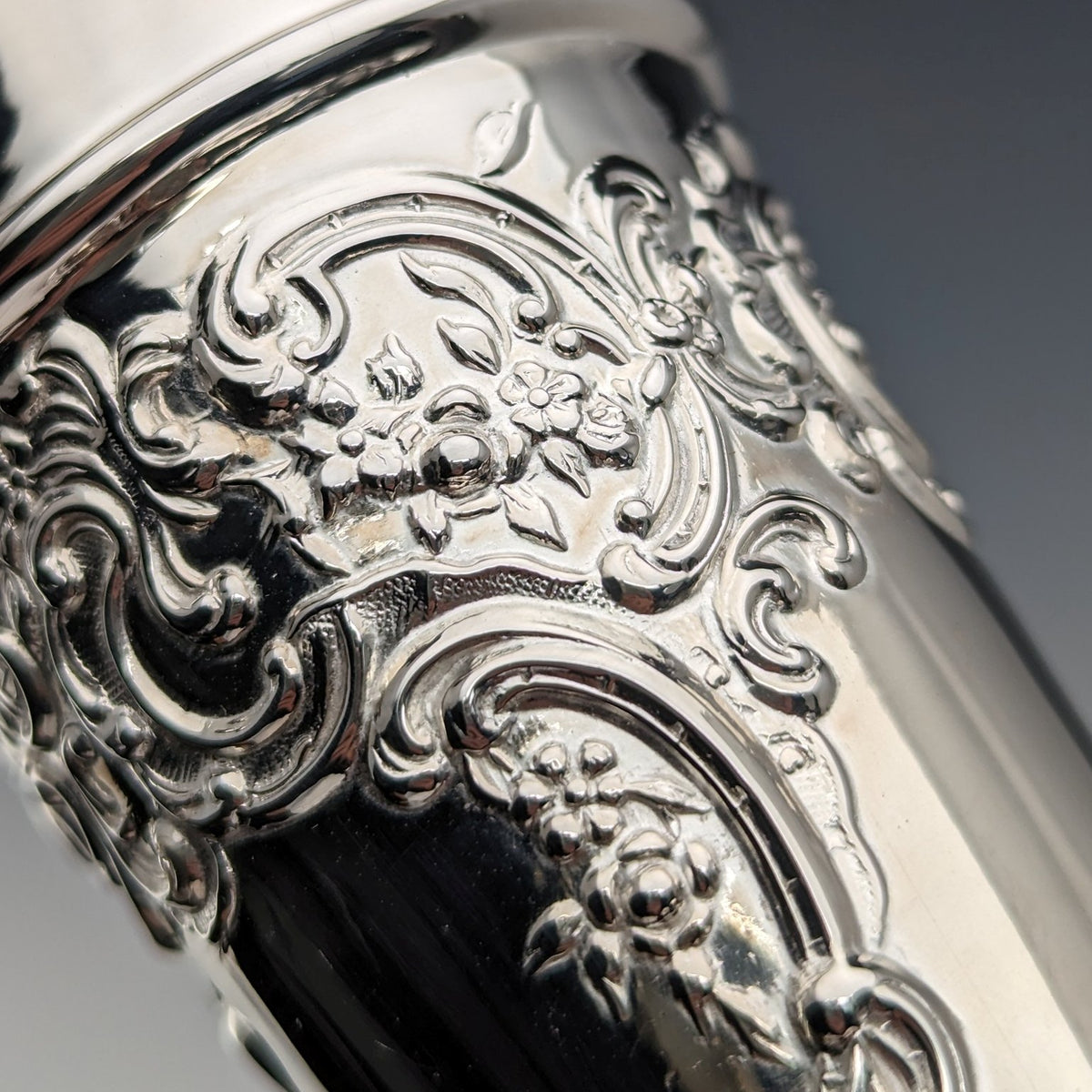 1900年 英国アンティーク 純銀製 花瓶 一輪挿し 146g Comyns of London