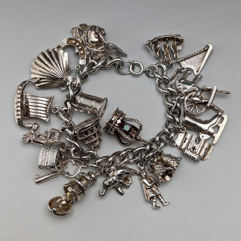 英国ヴィンテージ 純銀製 チャームブレスレット 92g