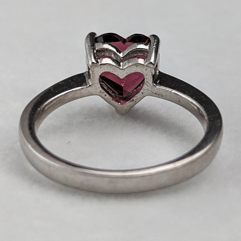 British Vintage Jewelry Heart-shaped Ruby Color Glass Sterling Silver Ring (No. 11) Ring