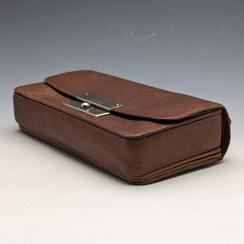 英國復古棕色皮革縫紉包