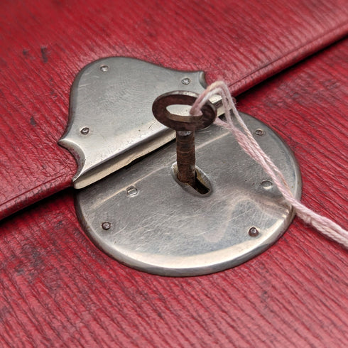 英國復古紅色皮革文件袋附鑰匙(備忘錄和信袋)