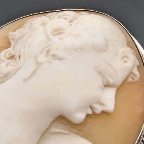 Vintage 800 Silver & Shell Cameo Brooch