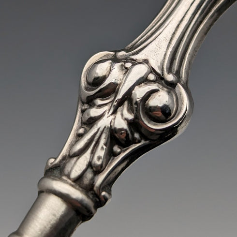 1913 British Antique Sterling Silver Handle Button Hook Crisford & Norris