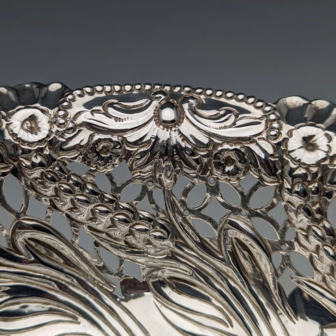 1892 British Antique Sterling Silver Stem Center Bowl 292g Charles Stuart Harris