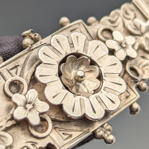 1895年 英国アンティーク 純銀製 フラワーデザイン ブローチ Adie & Lovekin