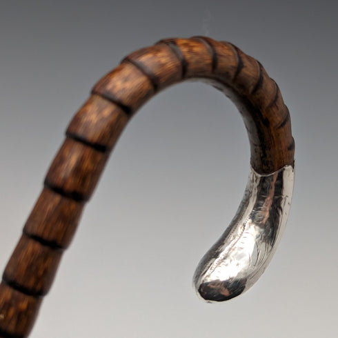 1909 年英國古董女士手杖純銀裝飾弧形手柄 87 厘米