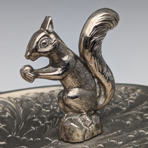 英国ヴィンテージ シルバープレート製 リス装飾 オーバルディッシュ Seba