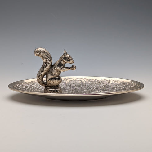 英国ヴィンテージ シルバープレート製 リス装飾 オーバルディッシュ Seba