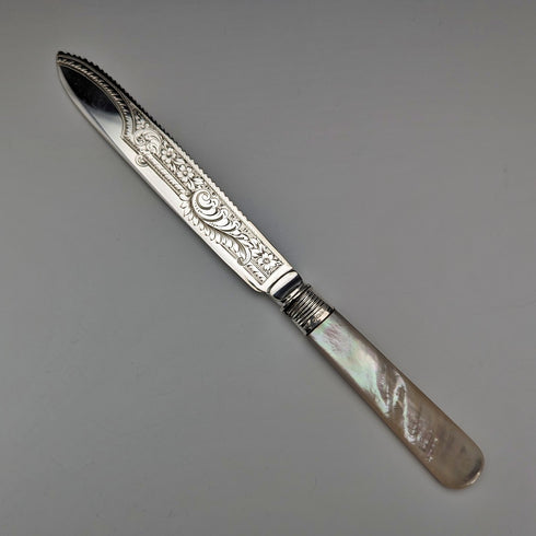 1925年 英国アンティーク 白蝶貝ハンドル ブレッドナイフ 箱入り John Batt