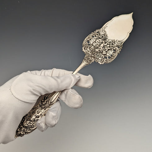 ドイツ アンティーク 800シルバー製 浮き彫り装飾 ペストリーサーバー