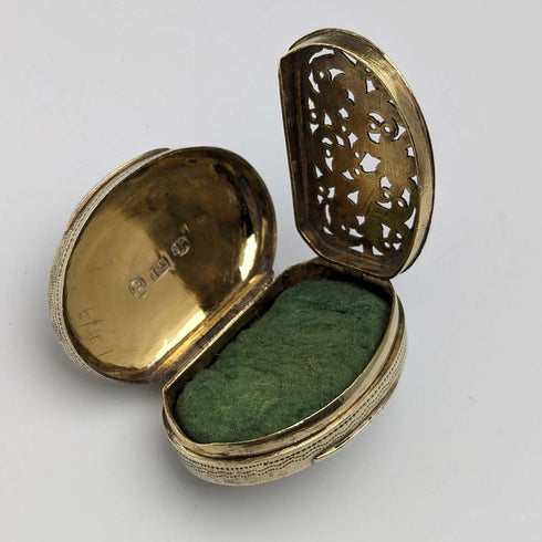 1819 British Antique Sterling Silver Vinaigrette with Sponge John Shaw