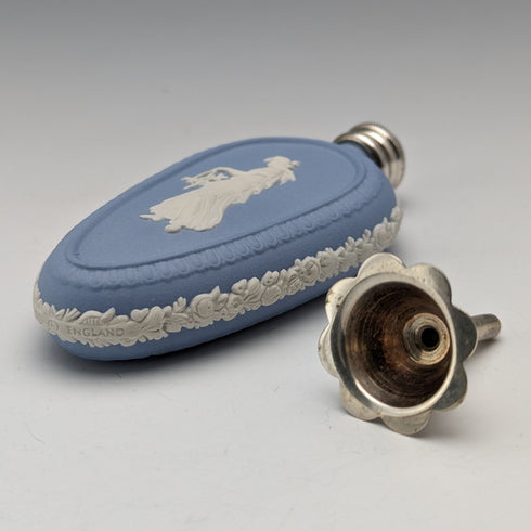 英国ヴィンテージ ウェッジウッド ジャスパーウェア製 ドングリ型パフュームボトル