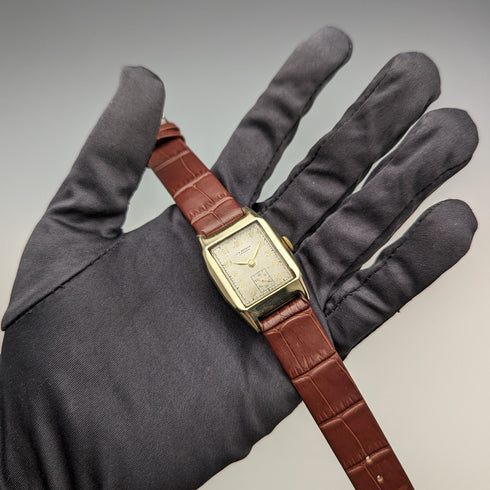 1949 年英國復古 Benson K9 純金直角 Dennison 錶殼機械手錶運作良好