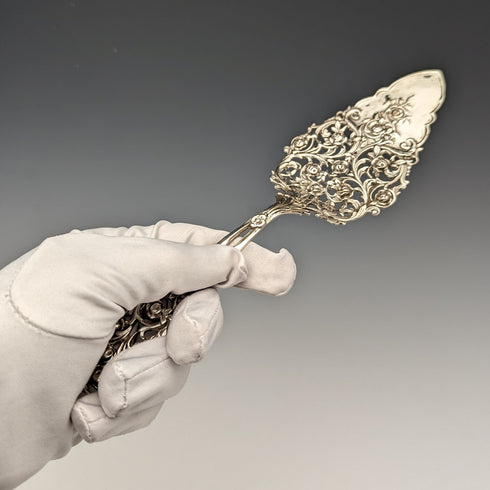 1946 Made in Sweden 830 Silver Earring Decoration Pastry Server GEWE