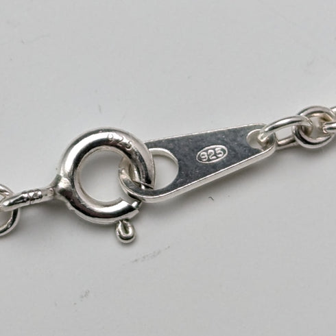 1976年 英国ヴィンテージ 純銀製 洋梨型ペンダント & 純銀製ネックレス