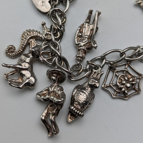 英国ヴィンテージ 純銀製 チャームブレスレット 47g WJS