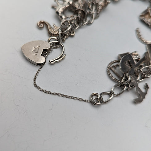 英国ヴィンテージ 純銀製 チャームブレスレット 47g WJS