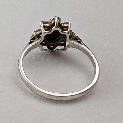 1985 British vintage jewelry blue and white zirconia sterling silver ring