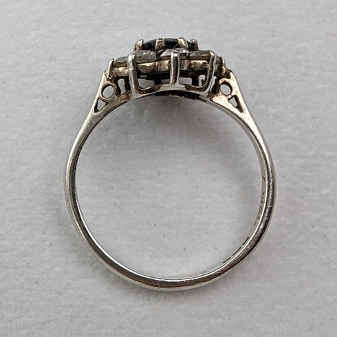 1985 British vintage jewelry blue and white zirconia sterling silver ring