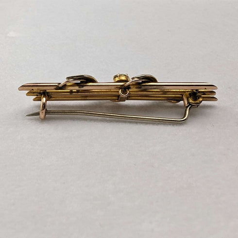 Antique 9ct gold brooch with green stones and pearls