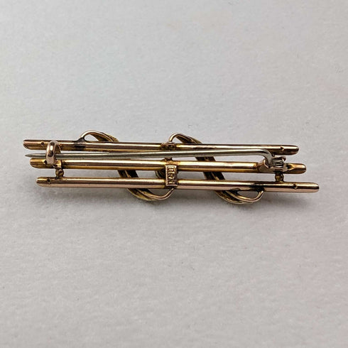 Antique 9ct gold brooch with green stones and pearls