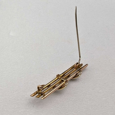 Antique 9ct gold brooch with green stones and pearls