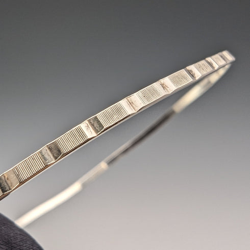 Vintage sterling silver bracelet bangle