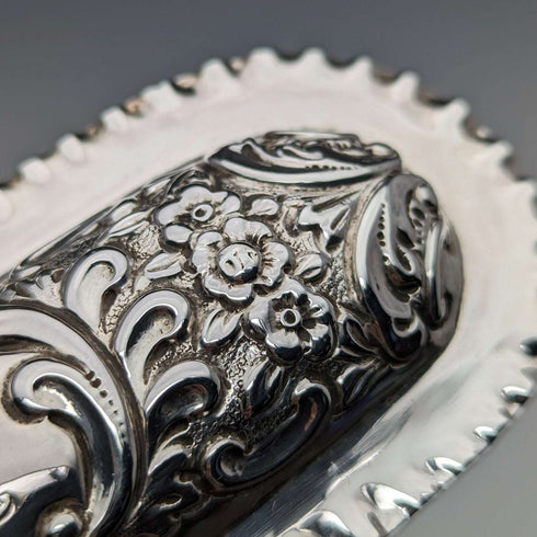 1901 British antique sterling silver box 101g Mappin and Webb