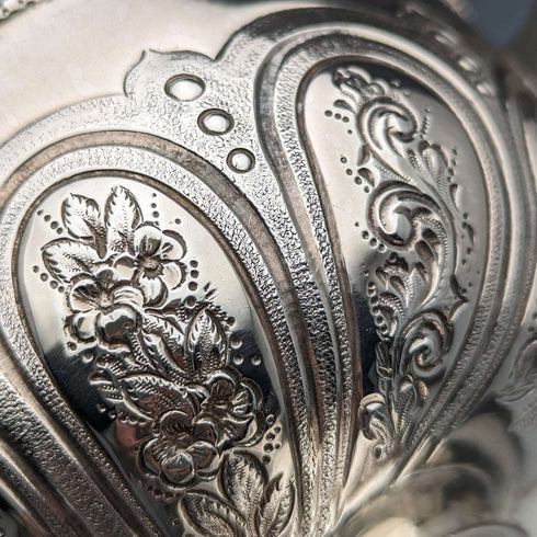 Circa 1889 British antique sterling silver bachelor tea set, total weight 471g, Mappin and Webb