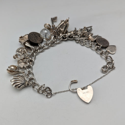 1970年代 英国ヴィンテージ 純銀製 チャームブレスレット 60g